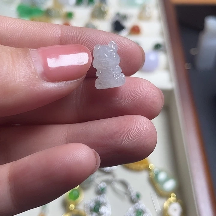 翡翠未镶嵌颈饰天然翡翠