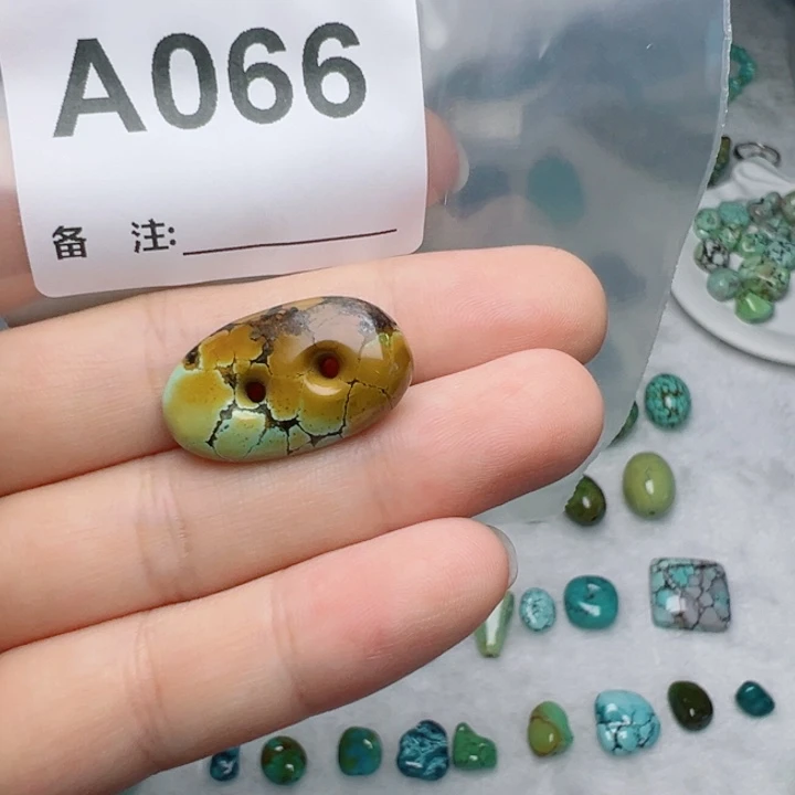 未镶嵌绿松石珠宝奇石