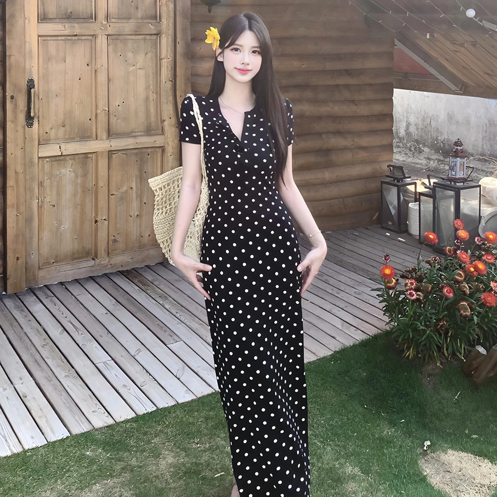 2025胖mm黑色波点中长款连衣裙夏季简约显瘦轻奢法式高级感长裙子