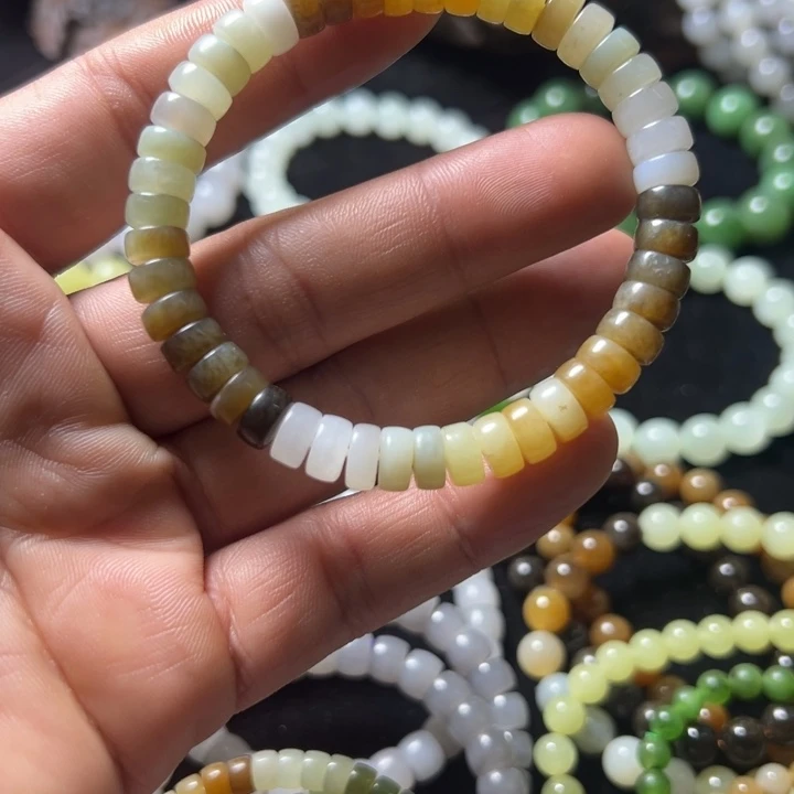 和田玉（糖玉）未镶嵌手链