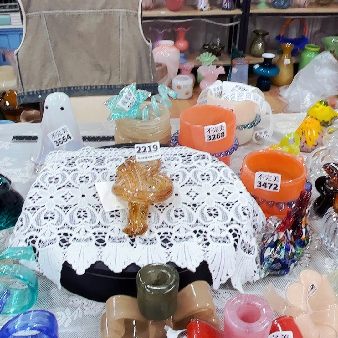 2219 家悦琉璃工艺品