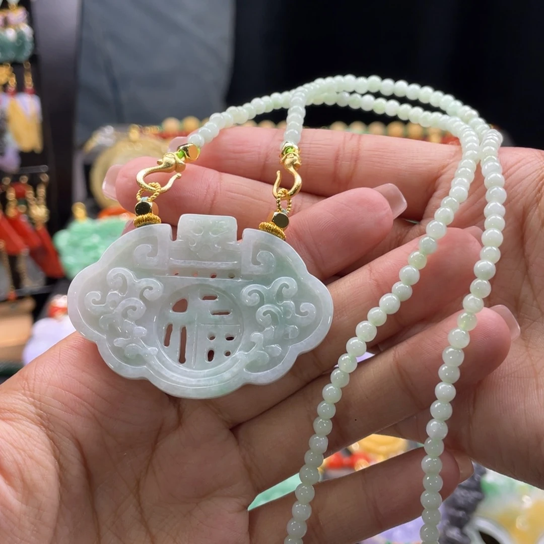 翡翠颈饰未镶嵌代编织