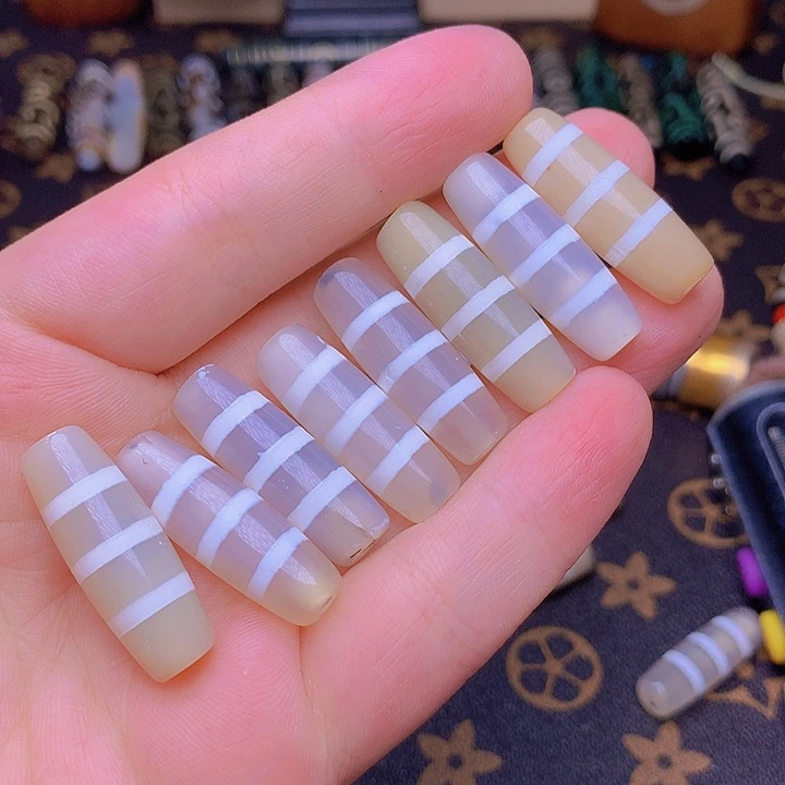 玛瑙/玉髓未镶嵌发一个