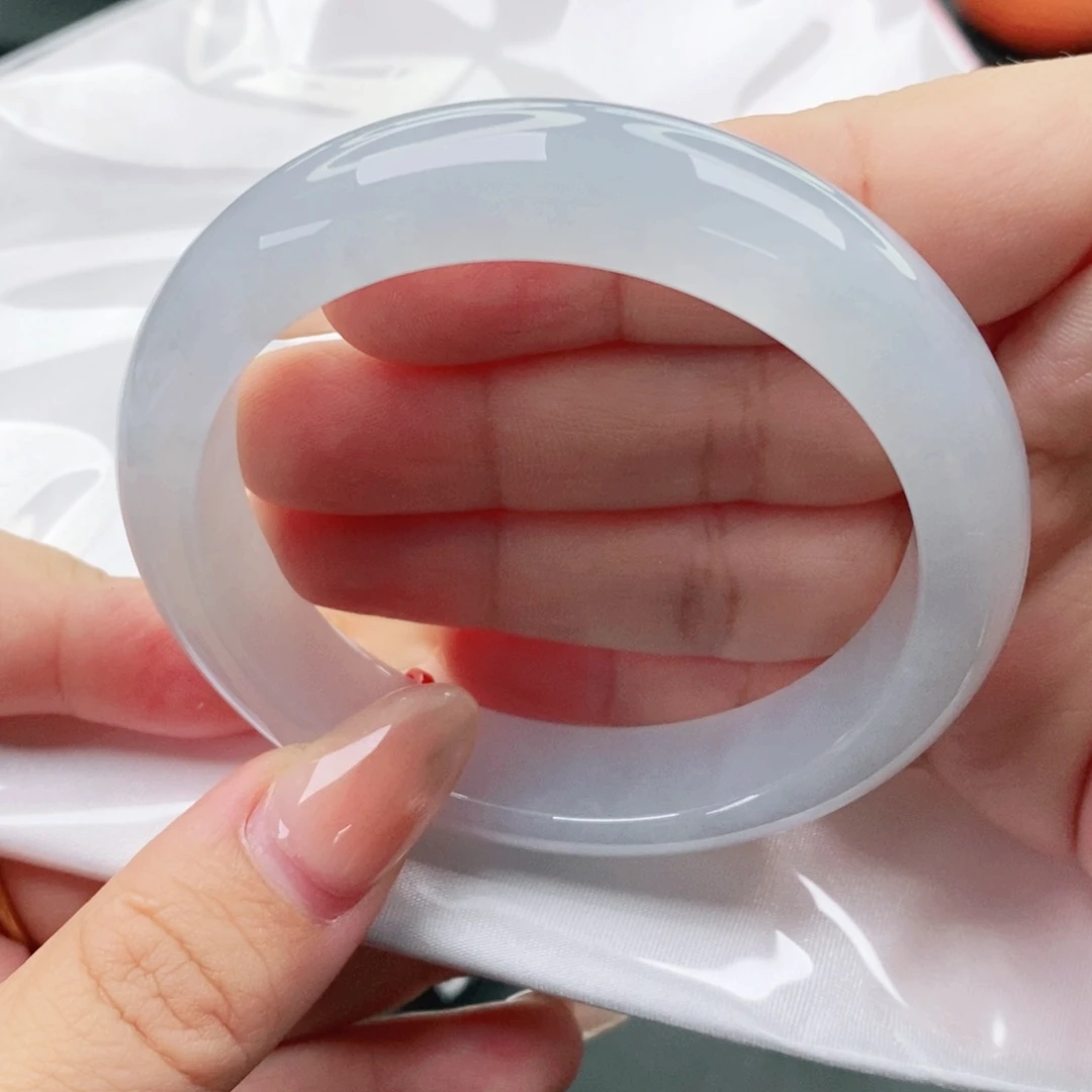 翡翠未镶嵌手镯56圈口