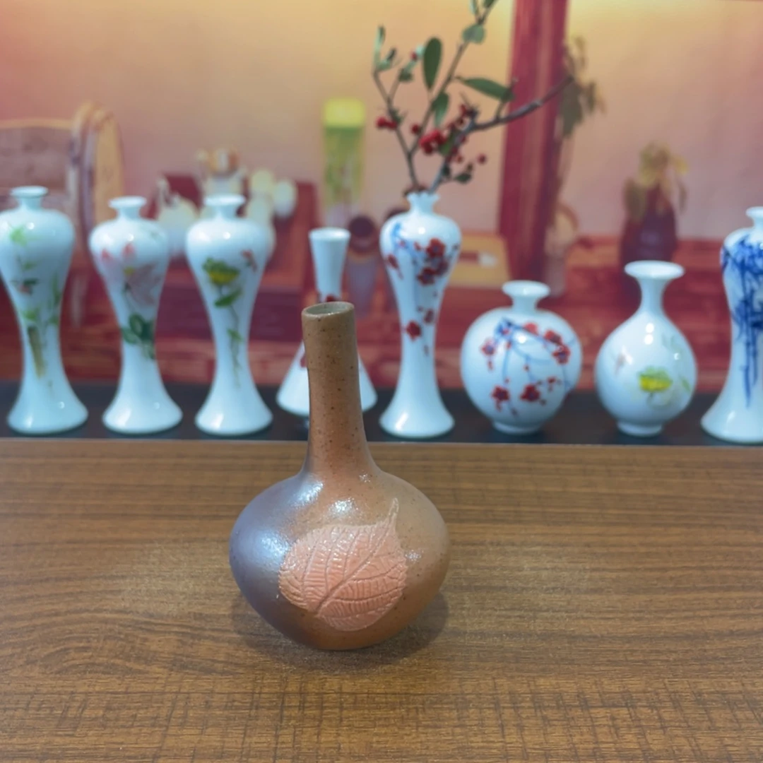 陶瓷景德镇小花瓶等着你