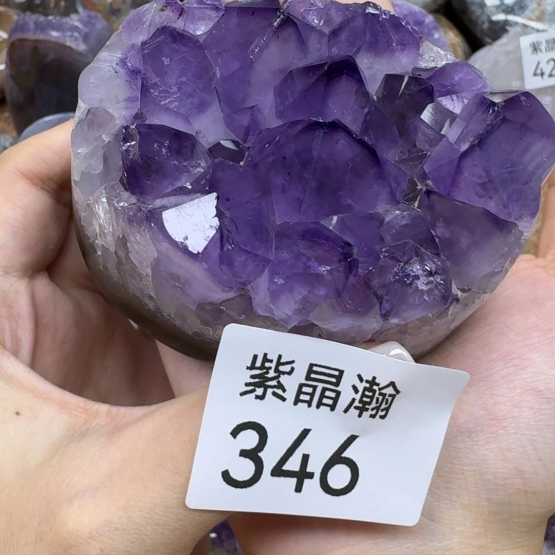 未镶嵌水晶大型摆件（非配饰）