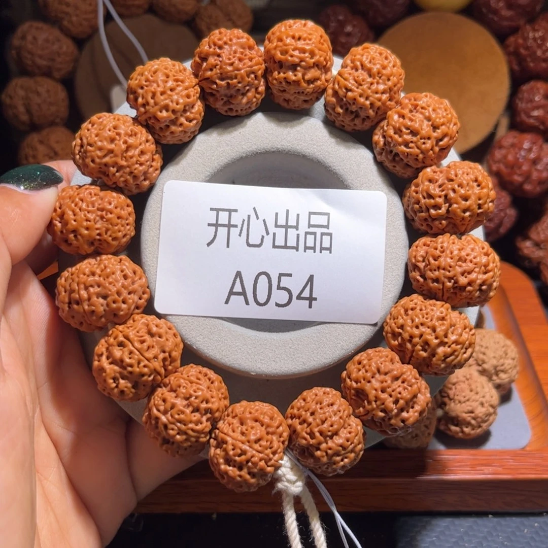 金刚菩提手串九***?六瓣20蜂王