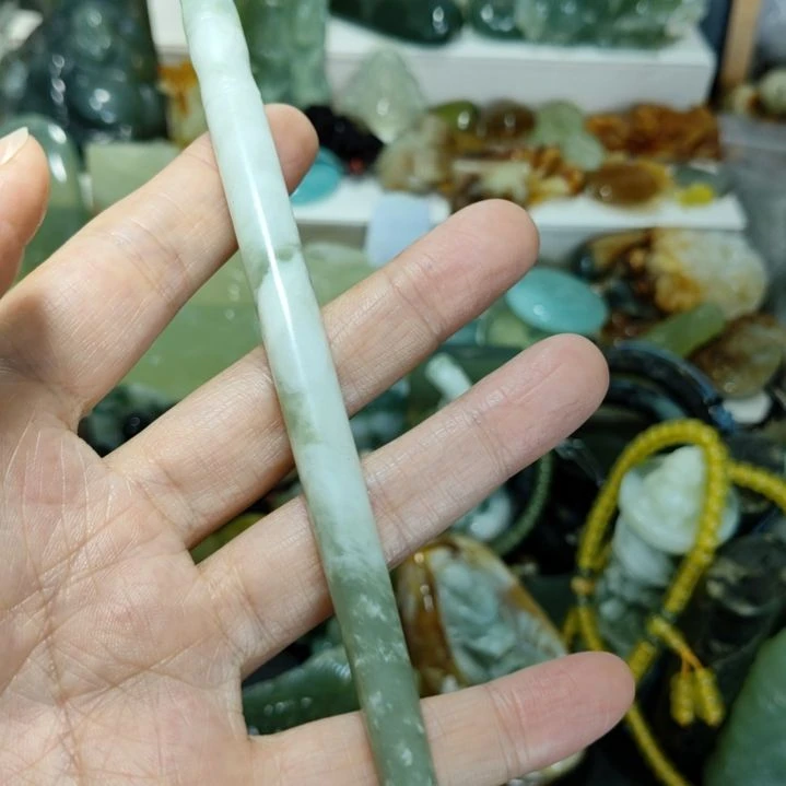 岫玉未镶嵌玉簪子