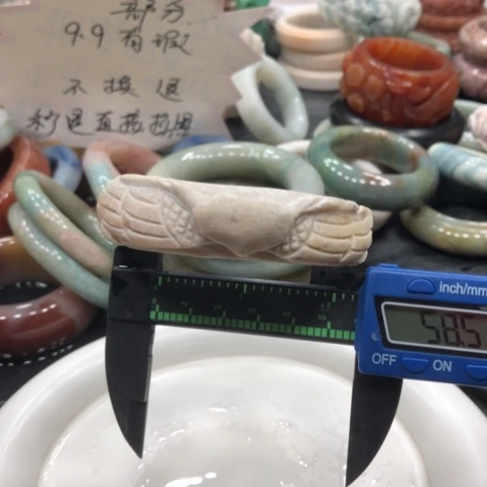 未镶嵌石英质玉珠宝半成品