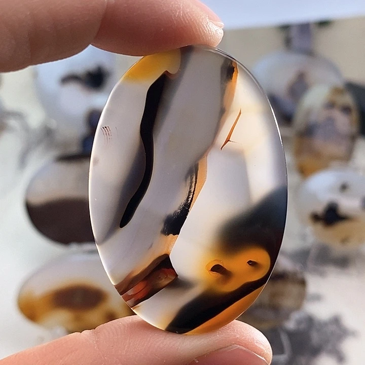 玛瑙/玉髓颈饰未镶嵌