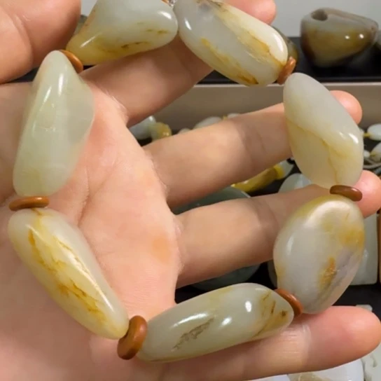 和田玉（白玉）未镶嵌颈饰