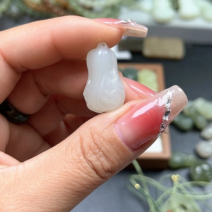 【闪购商品】和田玉颈饰未镶嵌健**生