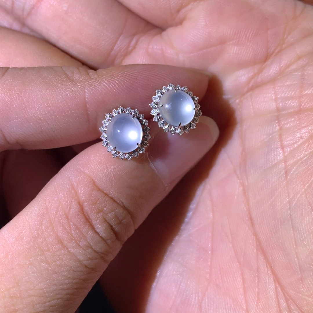 翡翠18K金镶嵌耳饰翡翠