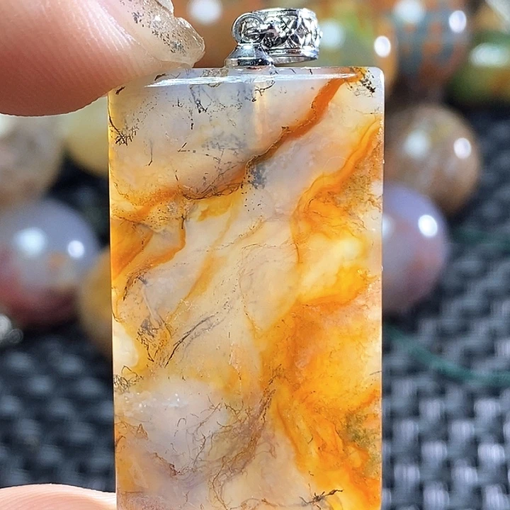 俺***下玛瑙/玉髓未镶嵌颈饰