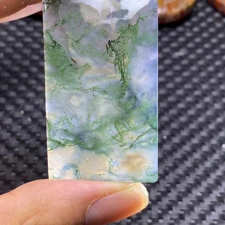 玛瑙/玉髓颈饰未镶嵌简**爱