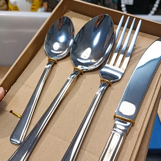 加***树瓷片瓷器瓷器瓷器瓷器瓷器瓷器瓷器花瓶