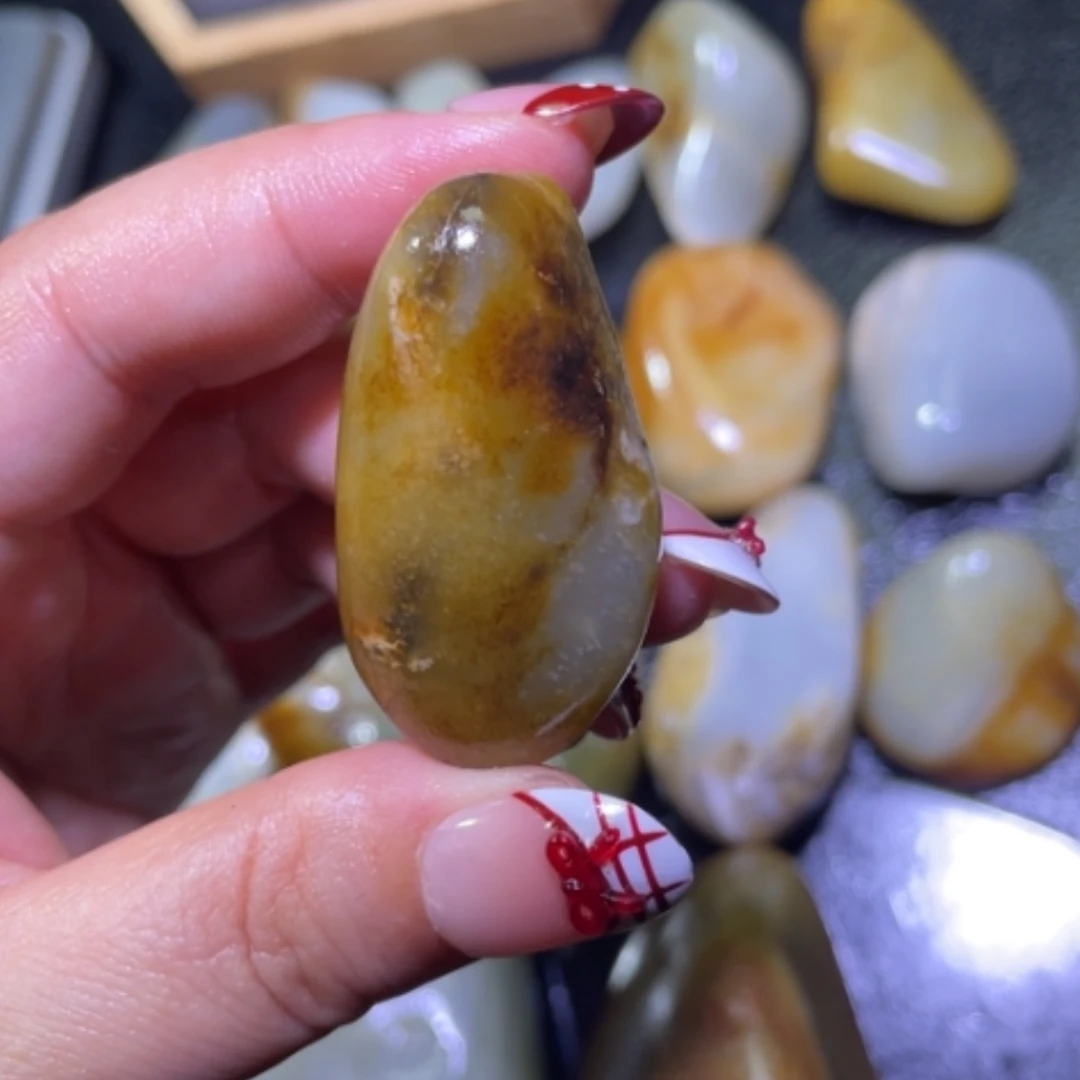 【闪购商品】颈饰未镶嵌和田玉
