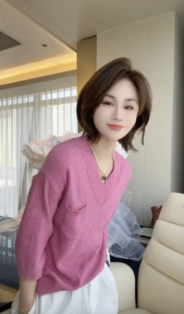 【荣姐精选】粉色梦境V领丝毛羊绒衫