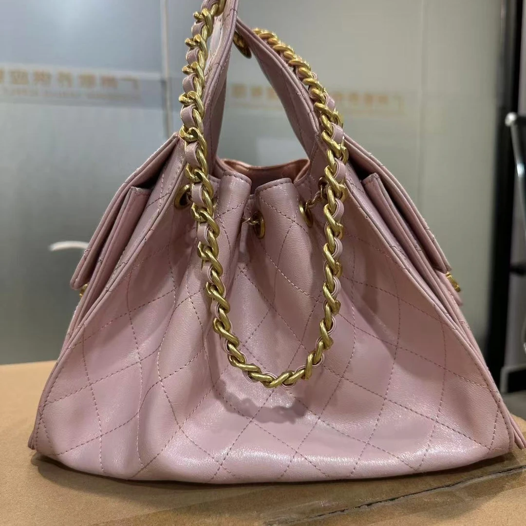 2025新款真皮女包粉色金字塔