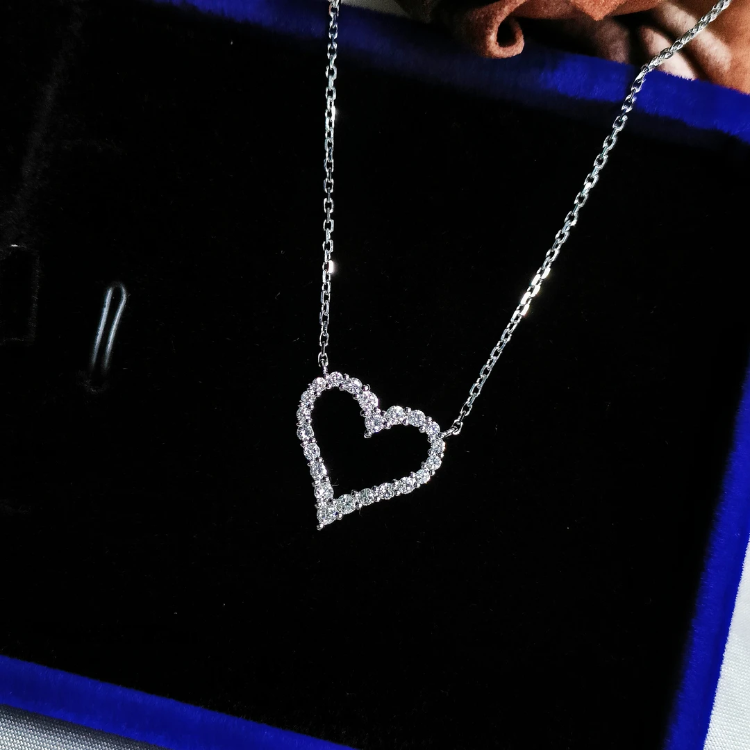 18k金大号爱心满钻项链 天然钻闪亮经典百搭简约线条感气质款项链