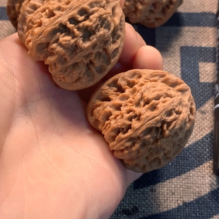 吊坠文玩核桃全品南疆43