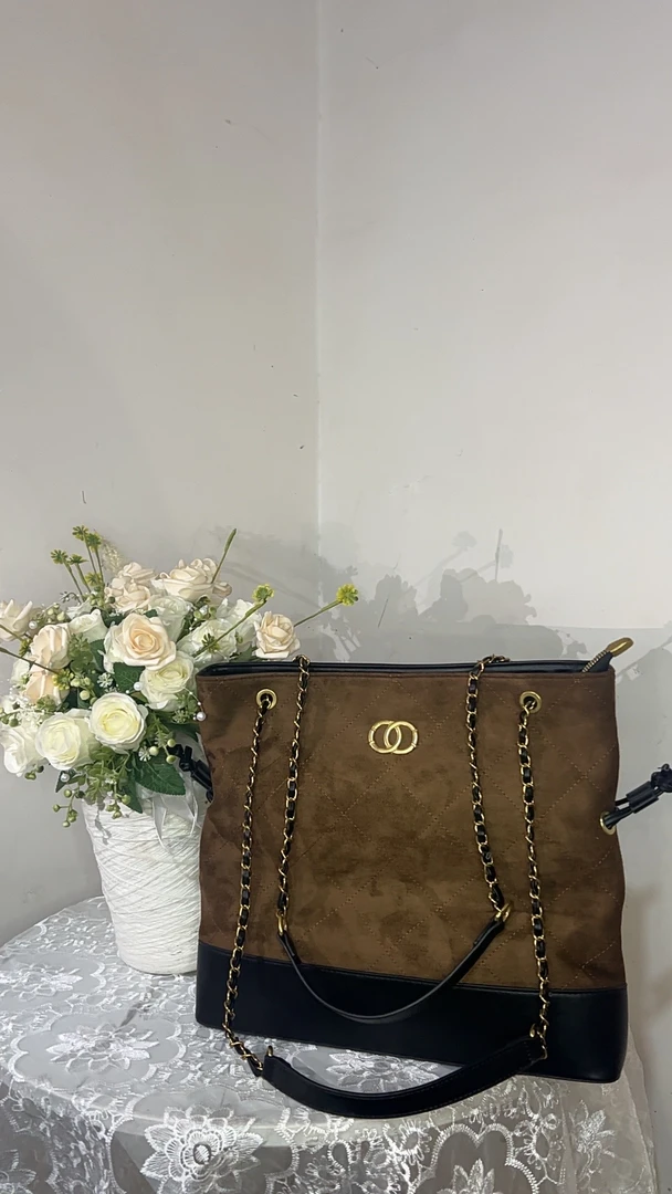 双层反皮大号单肩包