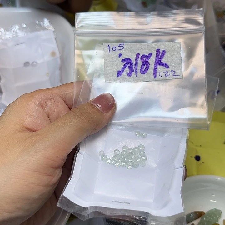定制翡翠未镶嵌不