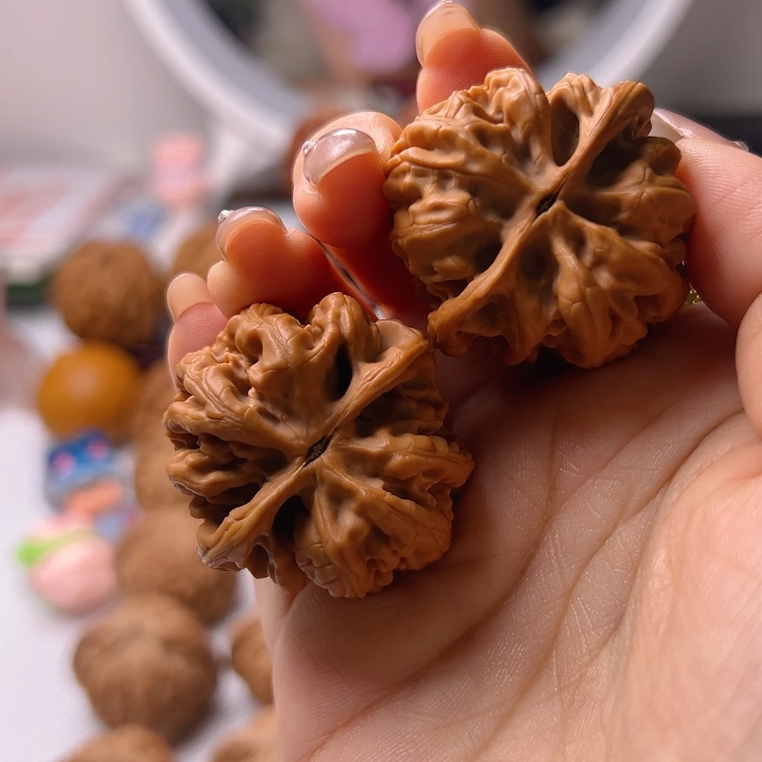 工***事桃核吊坠玉柱38尺