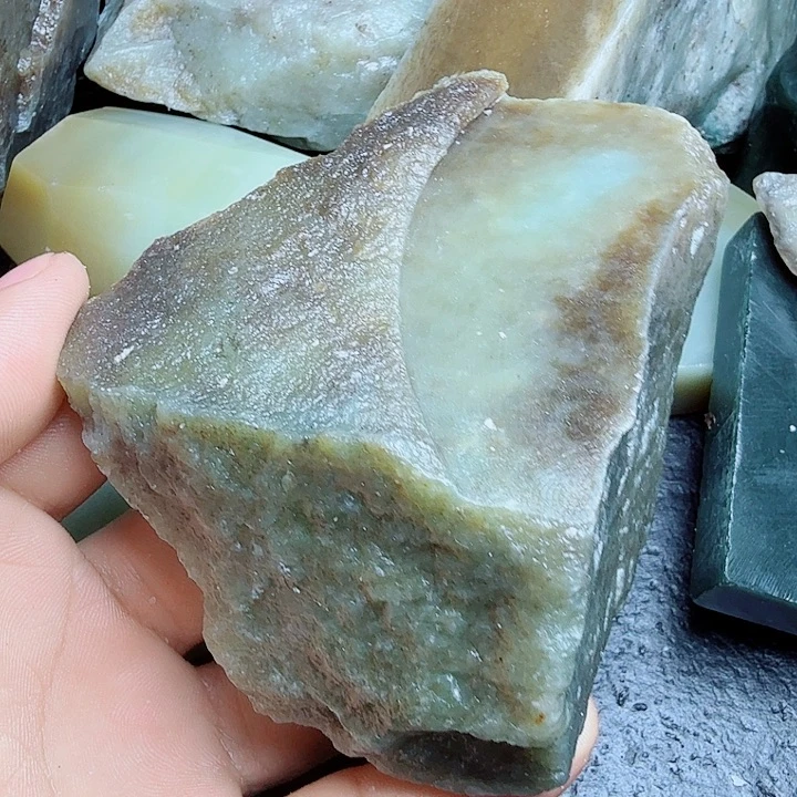 未镶嵌和田玉（糖玉）珠宝奇石