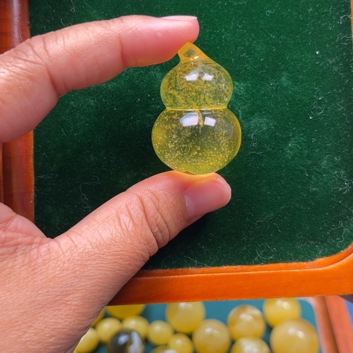 琥珀未镶嵌珠宝奇石M82号金沙葫芦