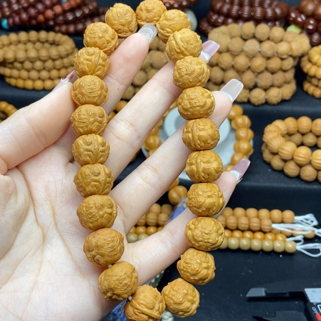 猴头核桃吊坠ゞ**ゞ蟾王手持22籽