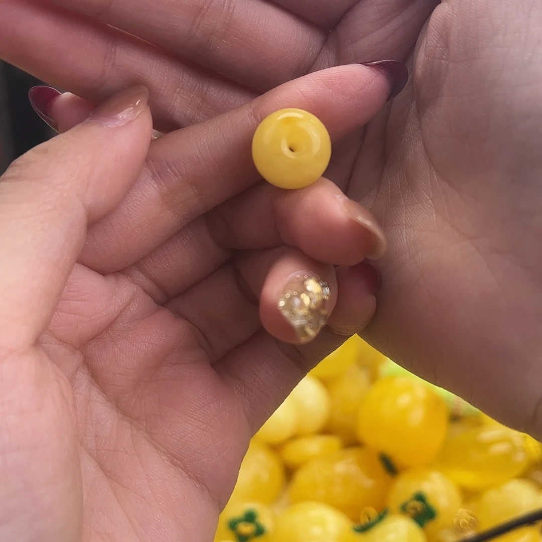 裸石琥珀未镶嵌面包扣