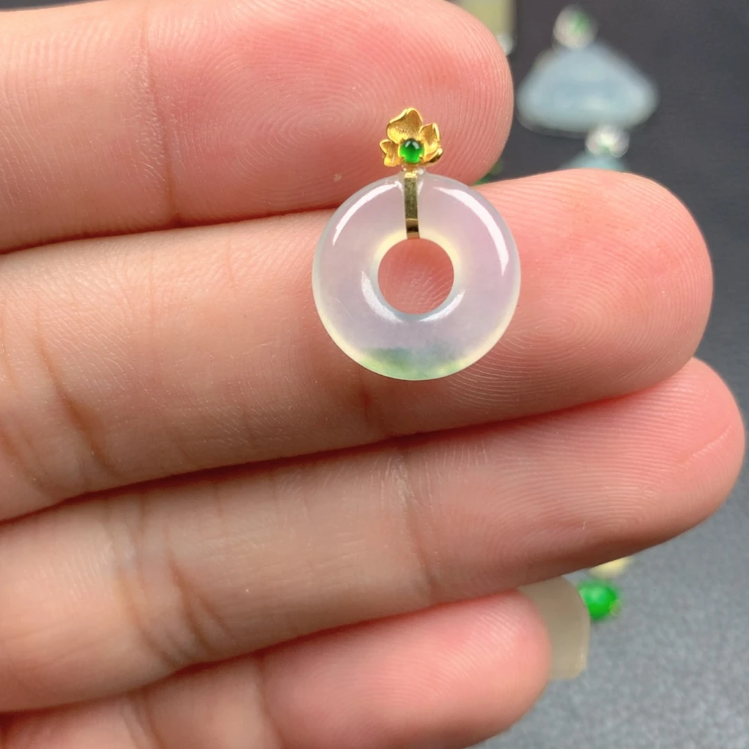 【闪购商品】翡翠18K金镶嵌颈饰翡翠