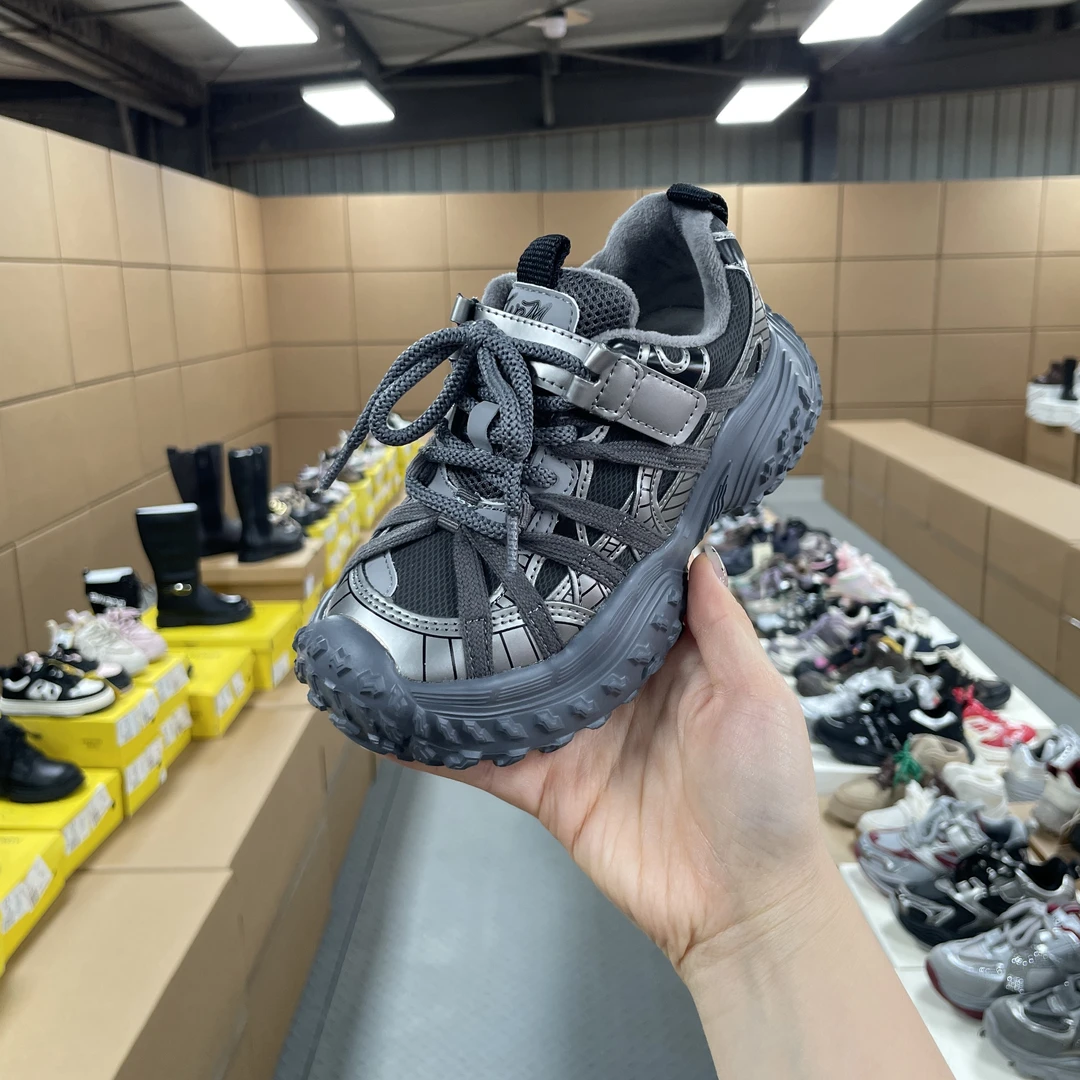 2455828儿童加绒运动鞋  男女童鞋 国内大品牌童鞋同厂出品