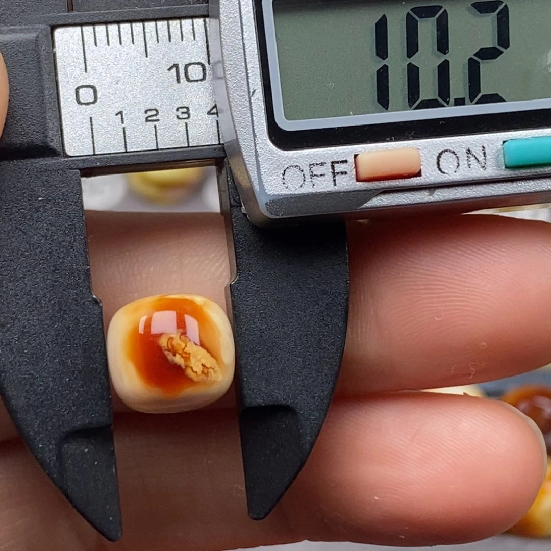 未镶嵌琥珀戒指老型