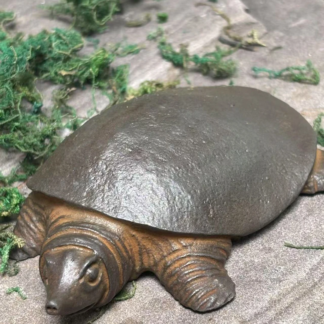 铸铁创意鱼潮玩桌面手工复古茶宠茶玩摆件