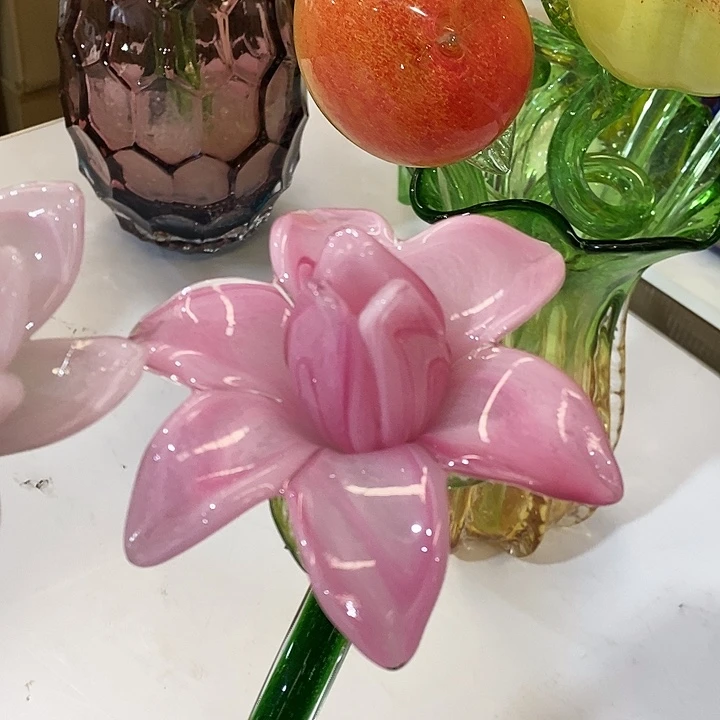 百合花高45厘米宽12厘米