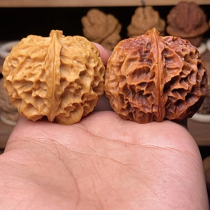 吊坠文玩核桃凤凰牡丹