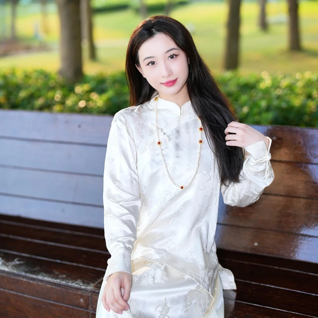 蓝大【明月】桑蚕丝气质长袖上衣斜襟复古白色斜襟提花新中式9647