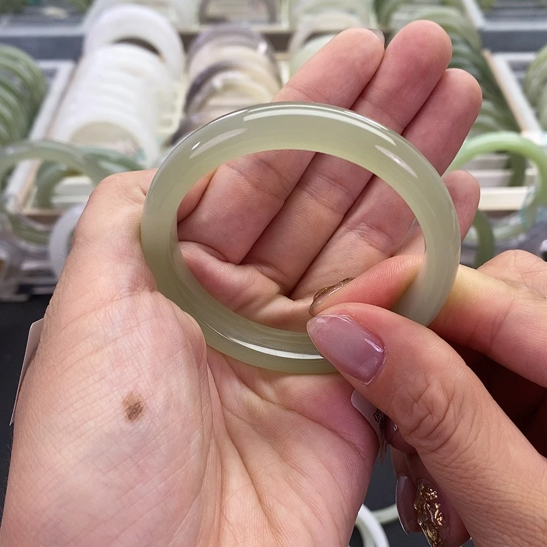 和田玉未镶嵌珠宝奇石52.53