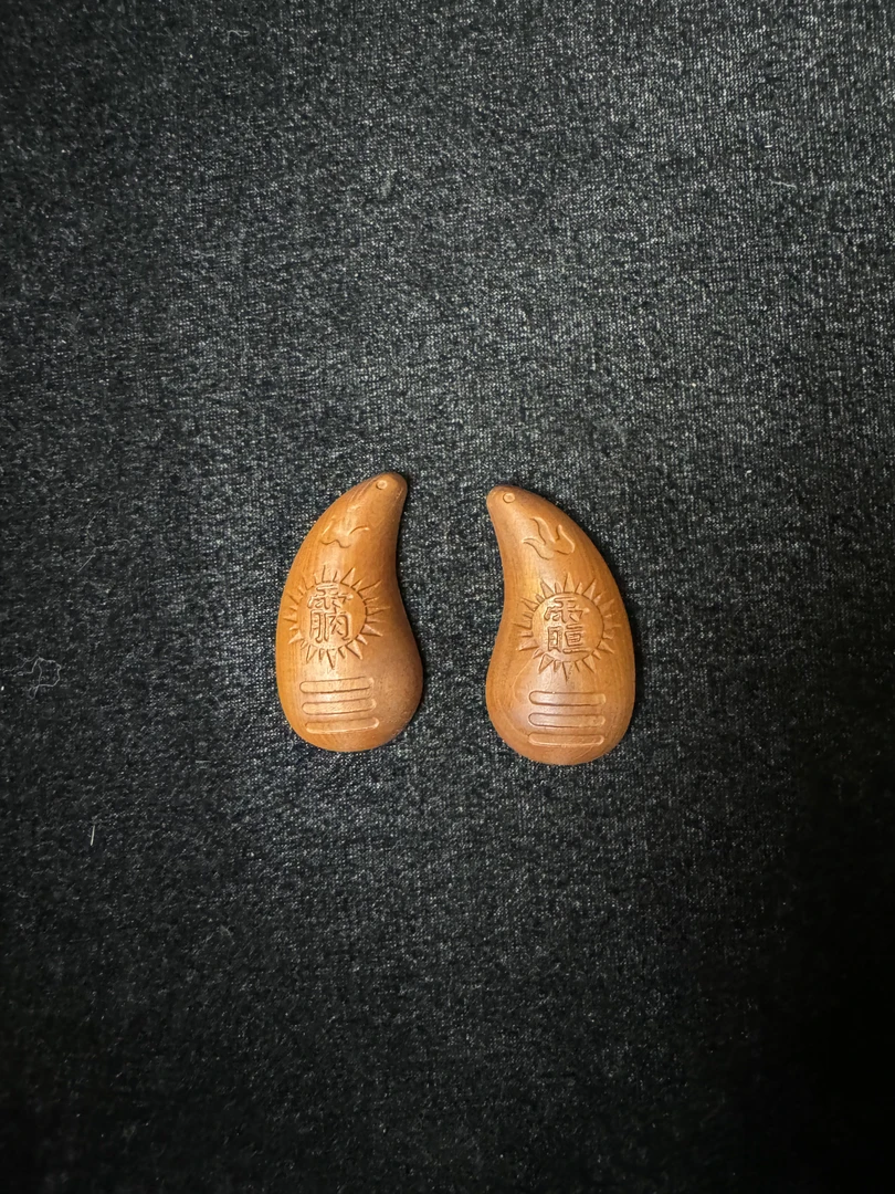 雷击枣木--圣杯手把件--直播间不展示，拍品联系客服