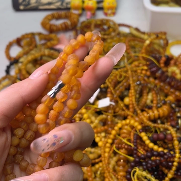 琥珀未镶嵌珠宝奇石