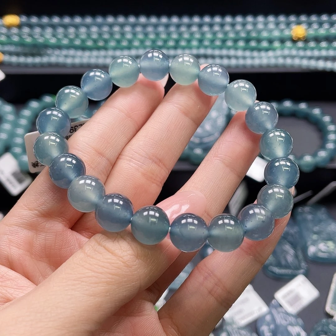 翡翠未镶嵌颈饰卡10