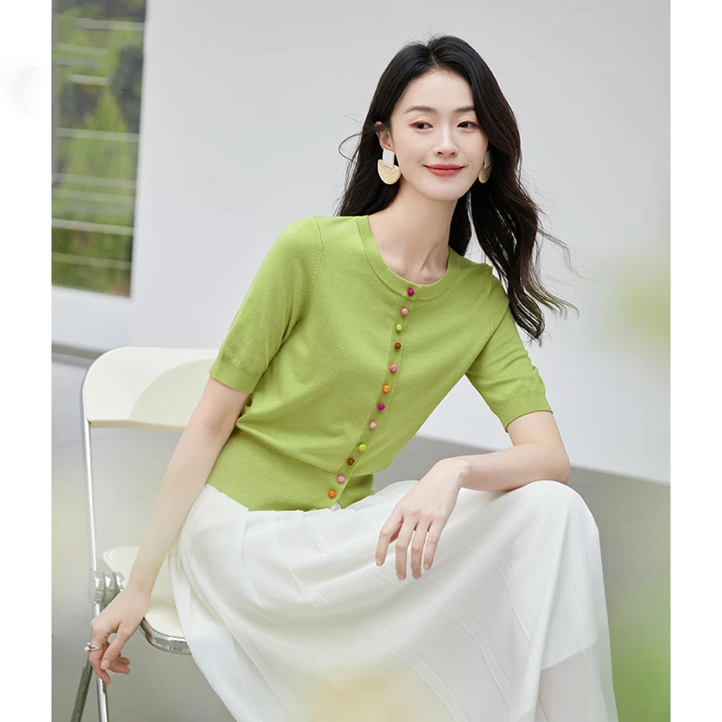 大码绿色彩虹扣针织短袖t恤女2025夏季新款正肩显瘦百搭上衣ins