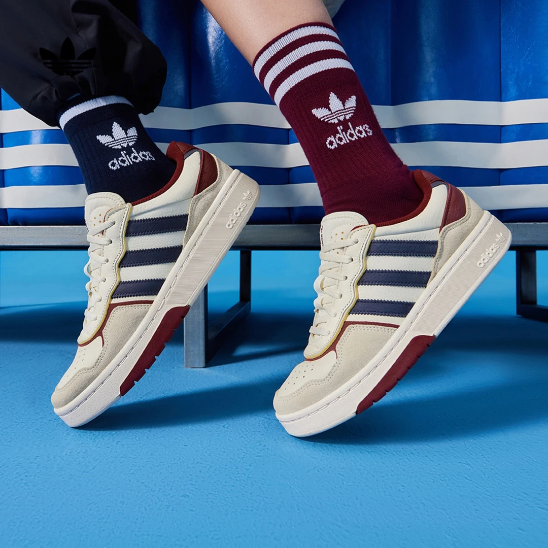 流光风 阿迪达斯三叶草「面包鞋」COURTIC经典运动板鞋男女ID0560