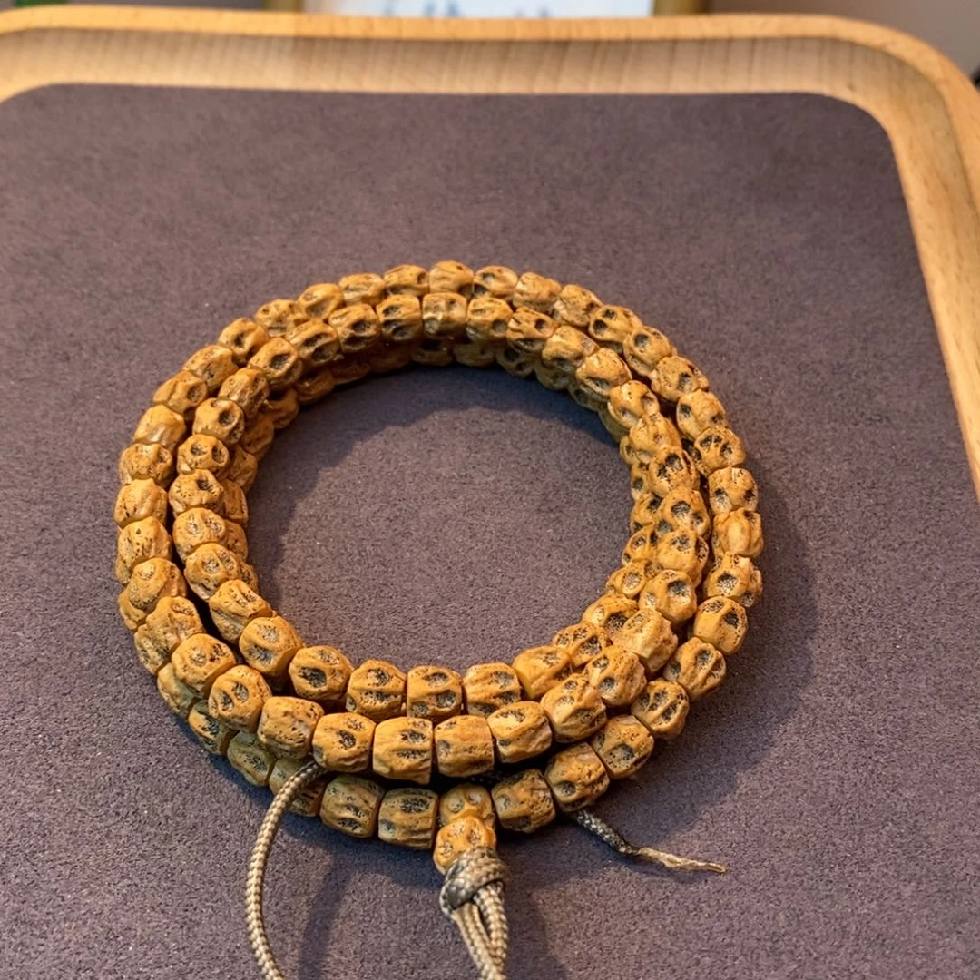 半***甜吊坠柏香籽/百香籽