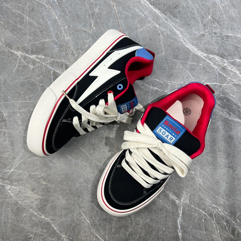 春季新款男士低帮休闲运动板鞋潮款厚底潮流百搭痞帅男生潮款鞋子