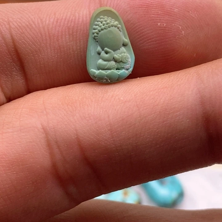 未镶嵌绿松石珠宝奇石