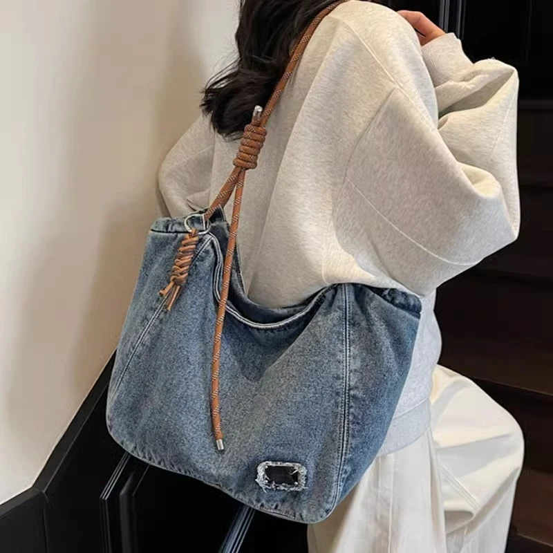 牛仔布托特包女2025春夏新款韩版时尚大容量休闲单肩包高级感女包
