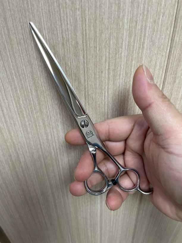 日本老剪刀七寸已保养好了超硬合金钢材耐用成色如图。